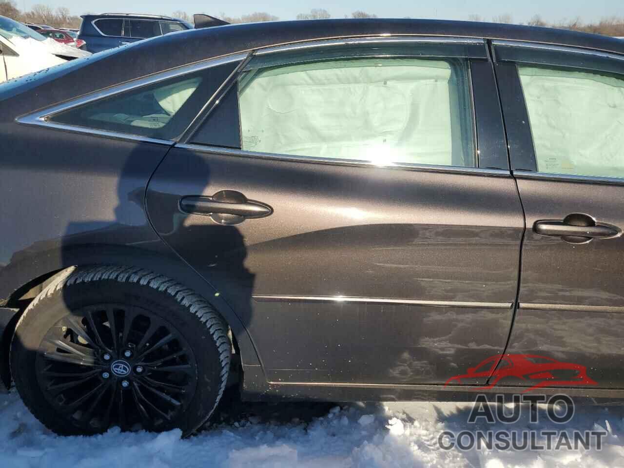TOYOTA AVALON 2019 - 4T1BZ1FB6KU005563