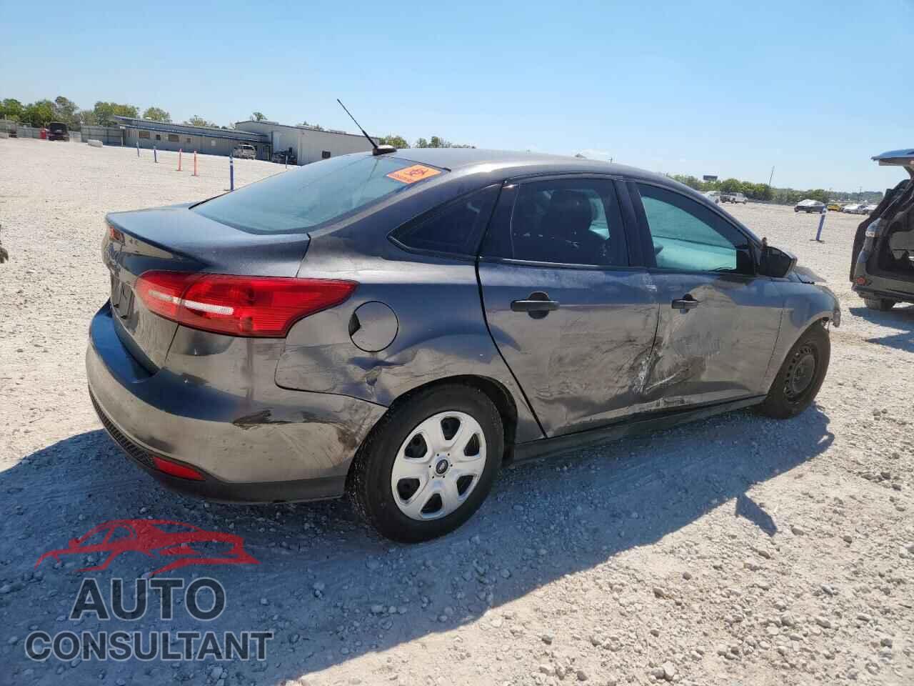FORD FOCUS 2018 - 1FADP3E20JL321521