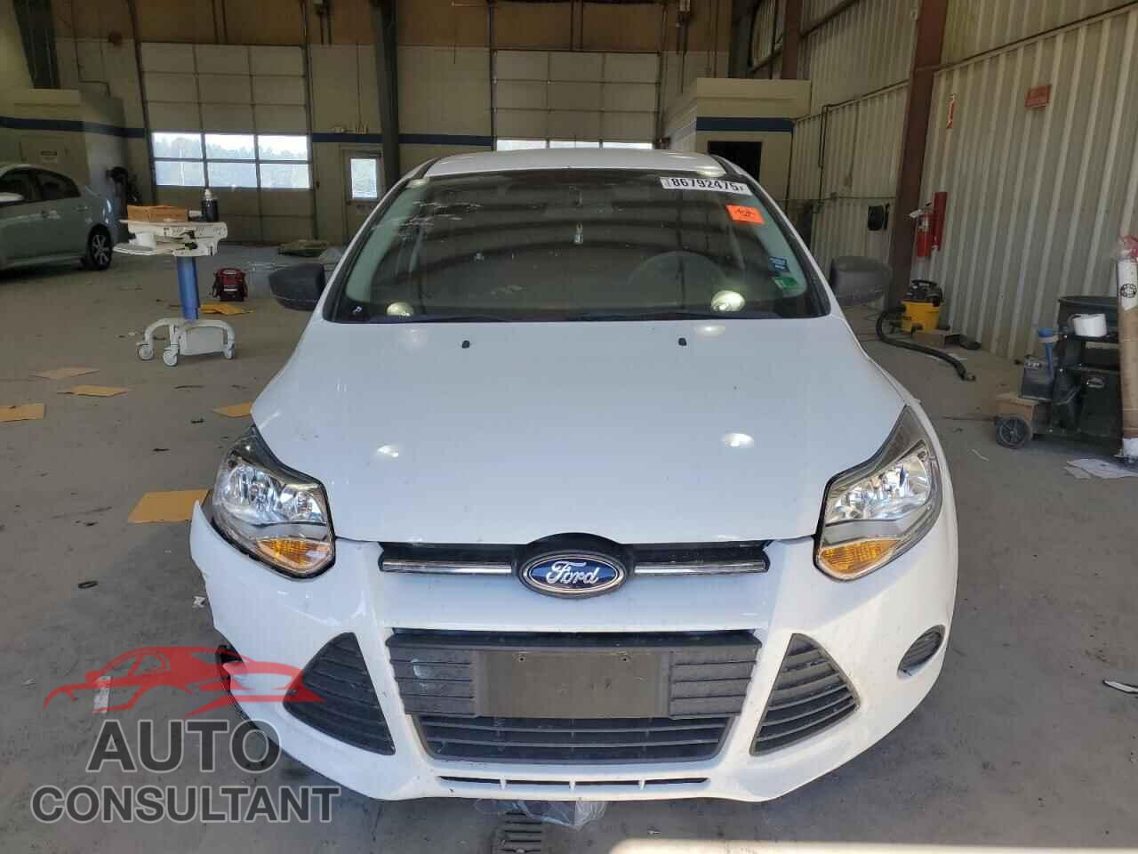 FORD FOCUS 2013 - 1FADP3E27DL272337