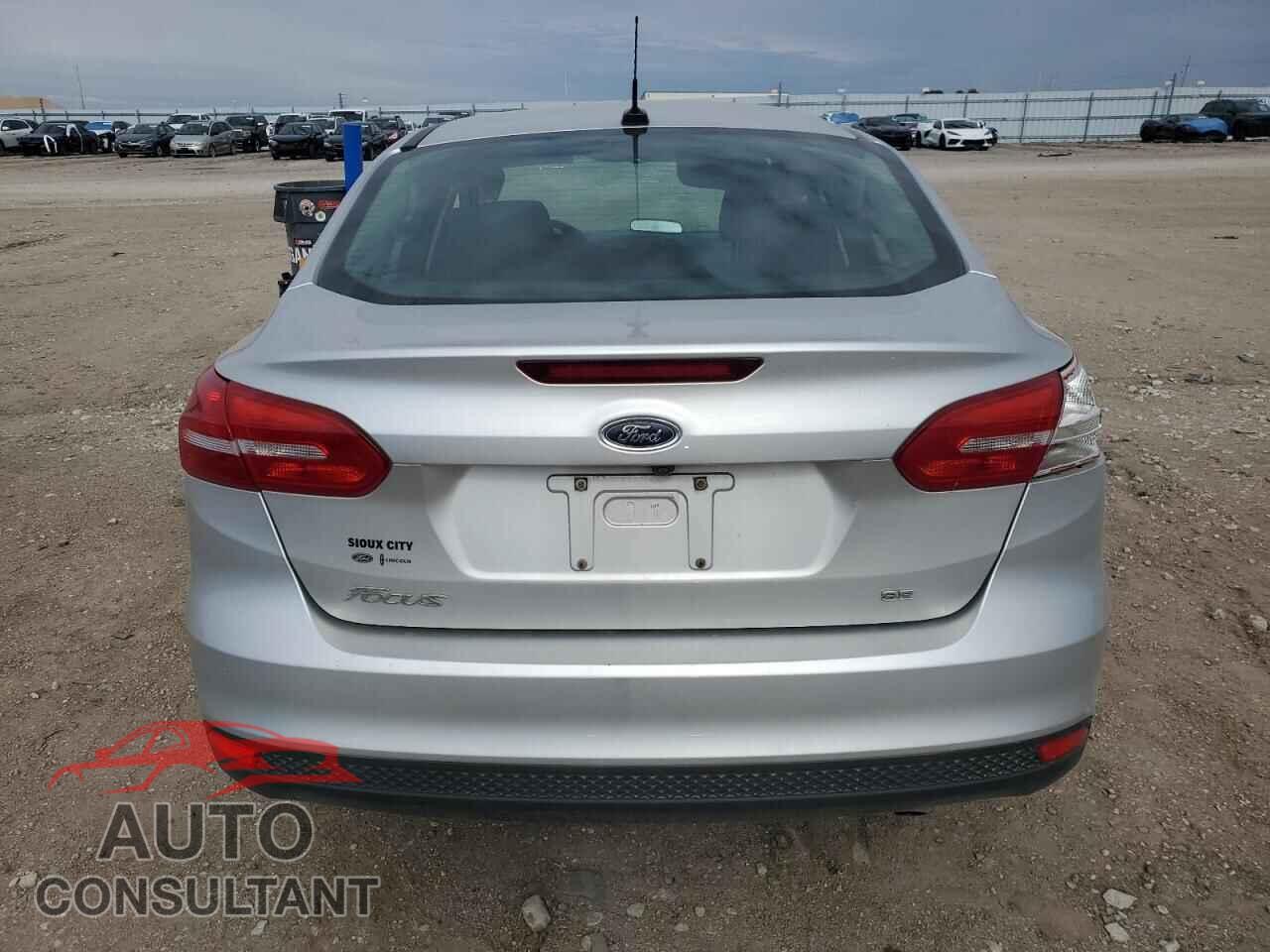 FORD FOCUS 2018 - 1FADP3F25JL303739