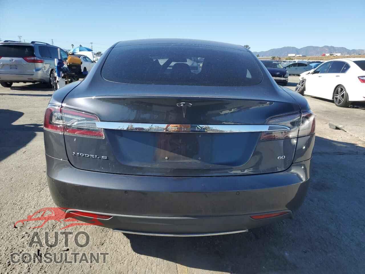 TESLA MODEL S 2015 - 5YJSA1S18FFP76355