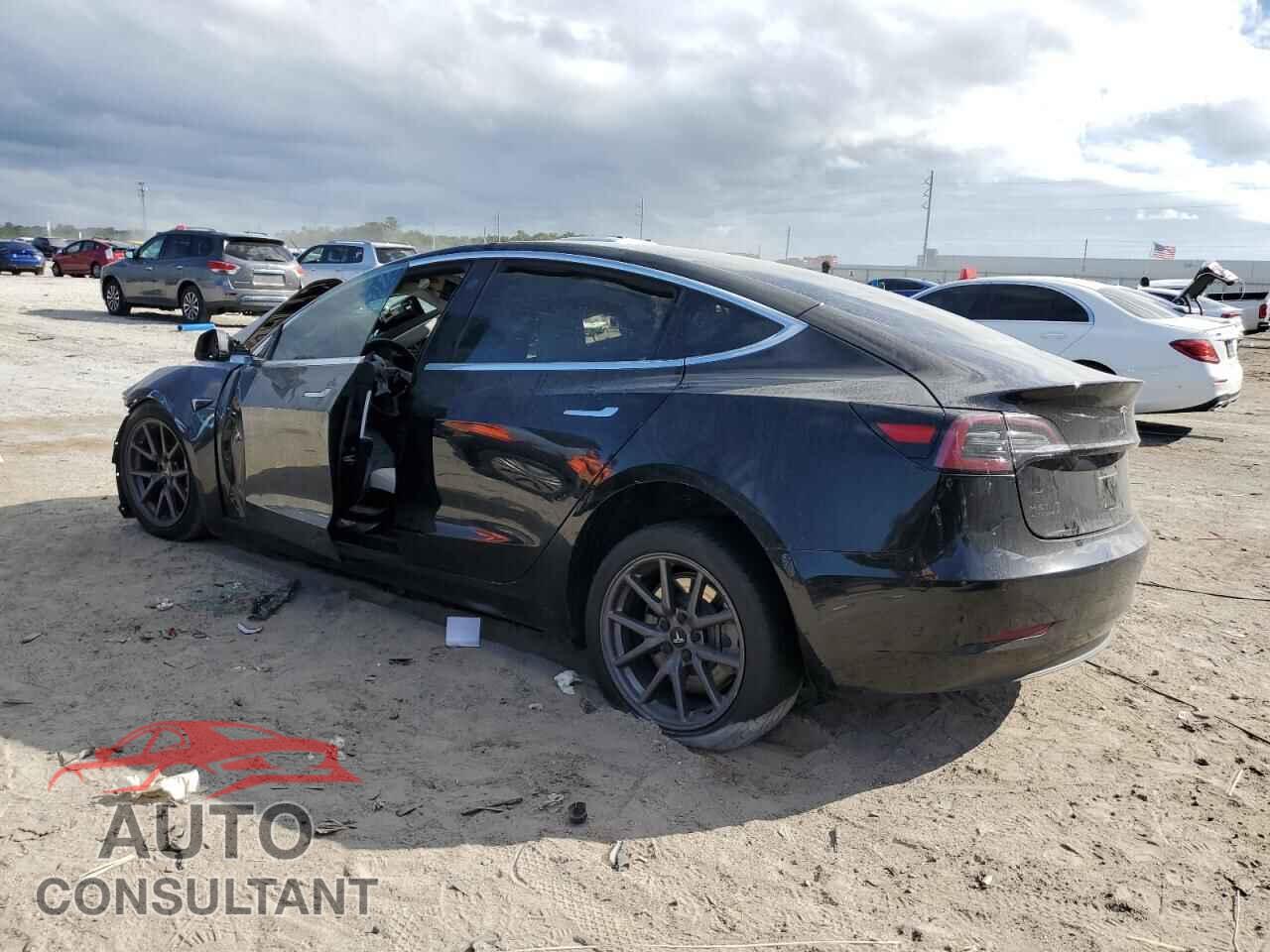 TESLA MODEL 3 2018 - 5YJ3E1EA2JF155304