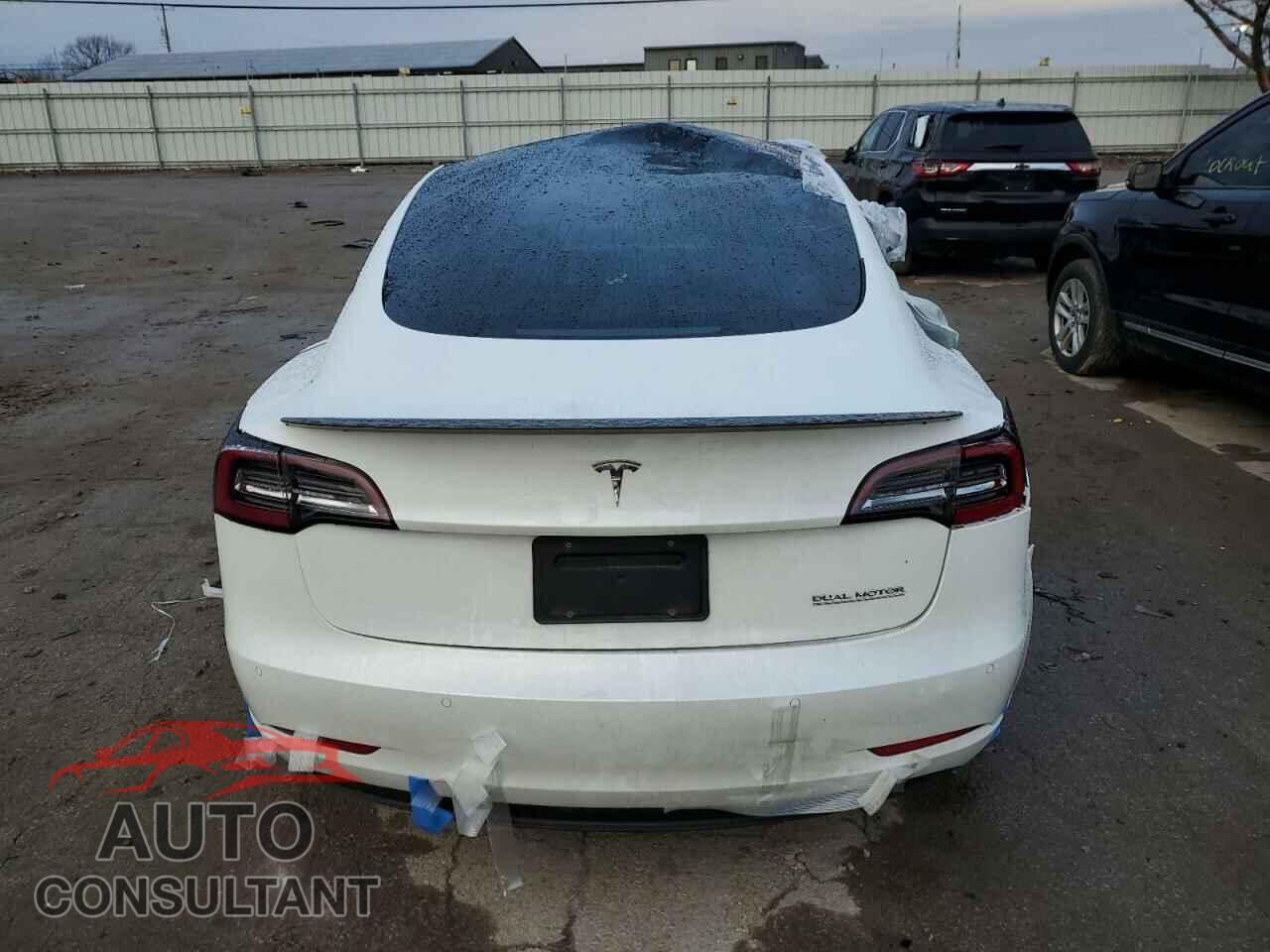 TESLA MODEL 3 2021 - 5YJ3E1EC6MF065076