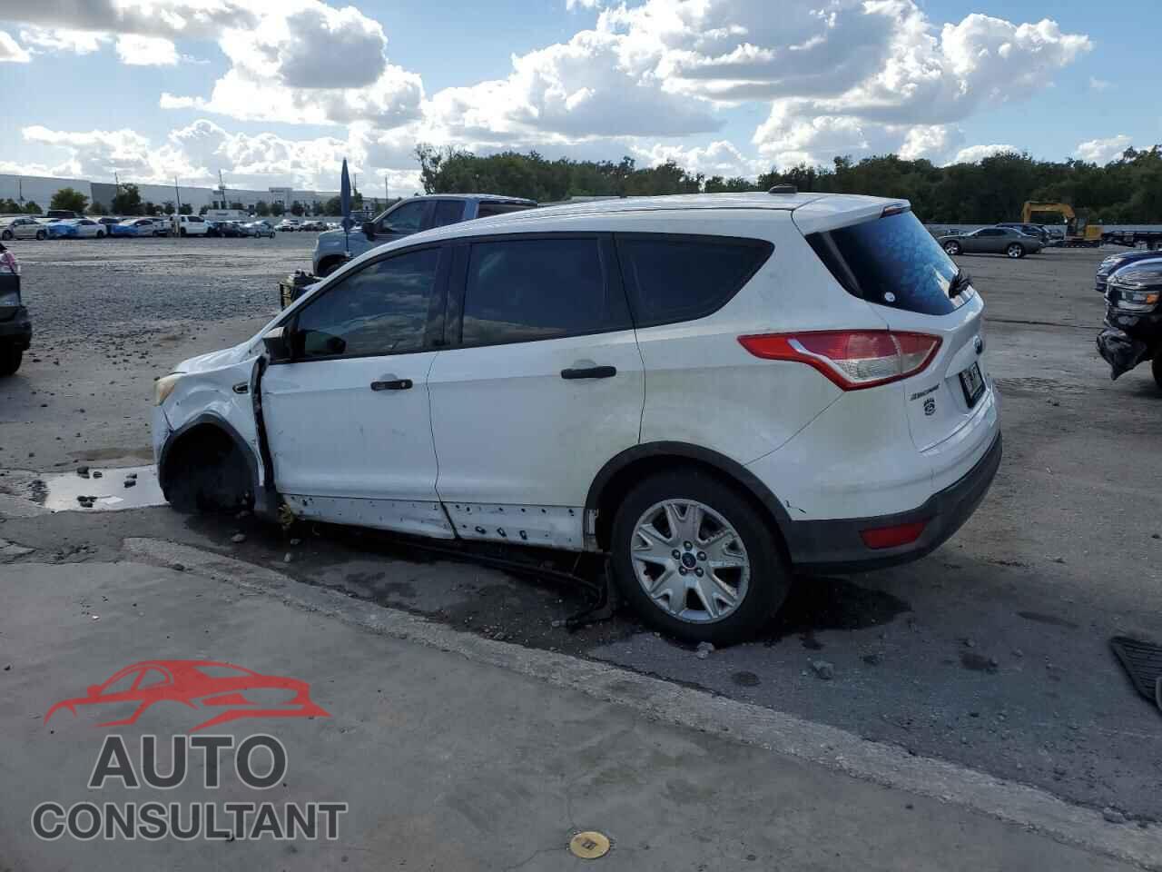 FORD ESCAPE 2013 - 1FMCU0F7XDUB98568