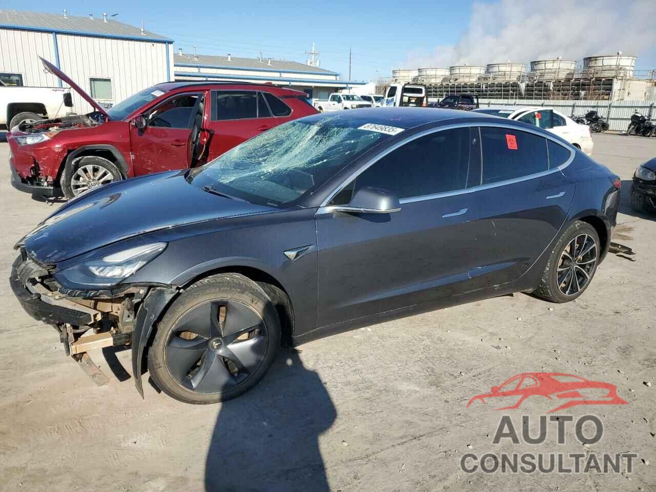 TESLA MODEL 3 2018 - 5YJ3E1EA5JF006823