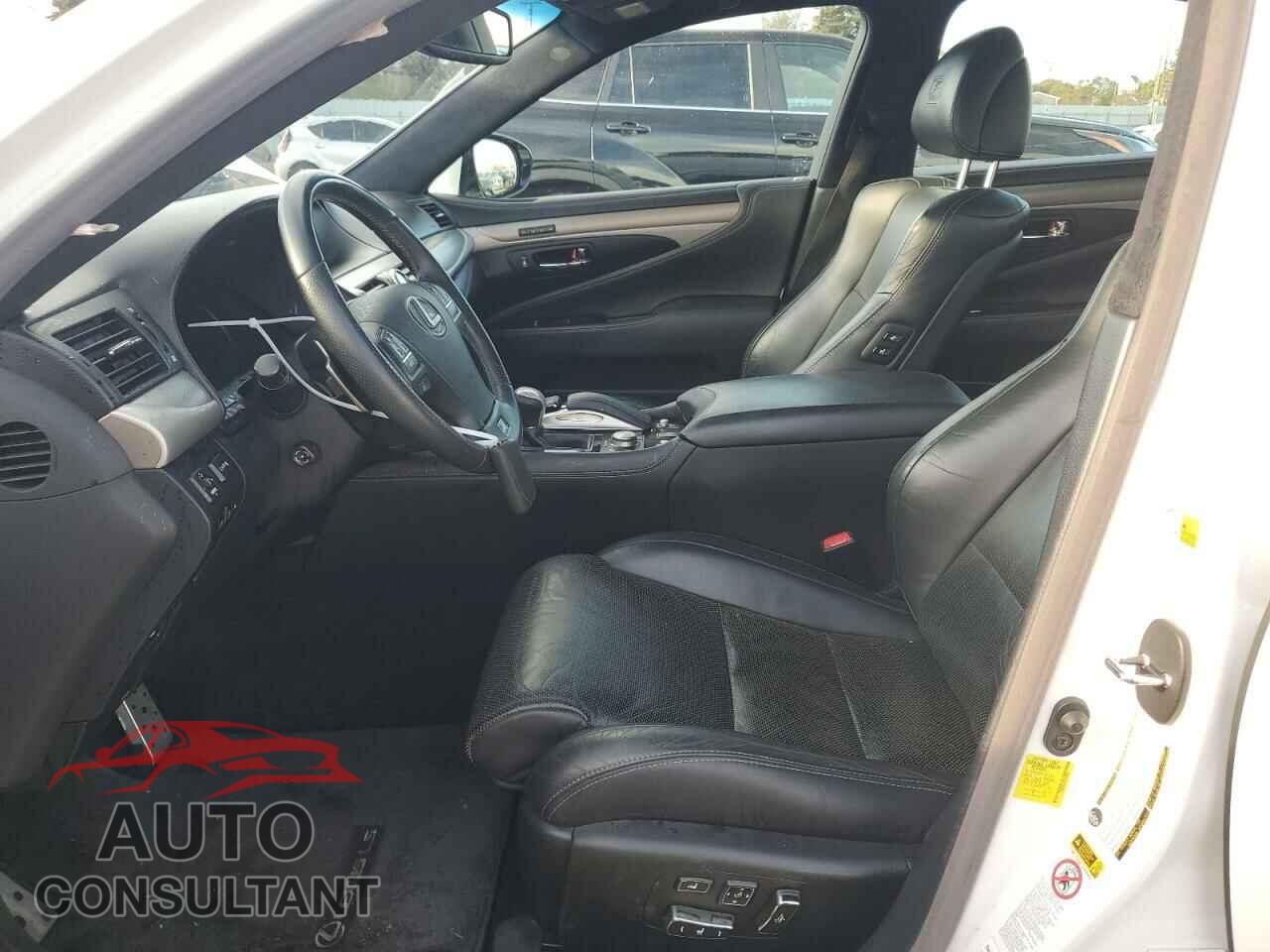 LEXUS LS460 2016 - JTHBL5EF3G5140145