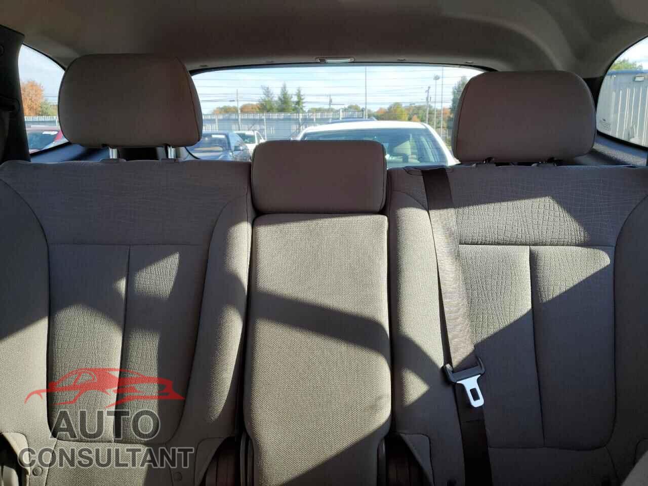 HYUNDAI SANTA FE 2010 - 5NMSG3ABXAH403295