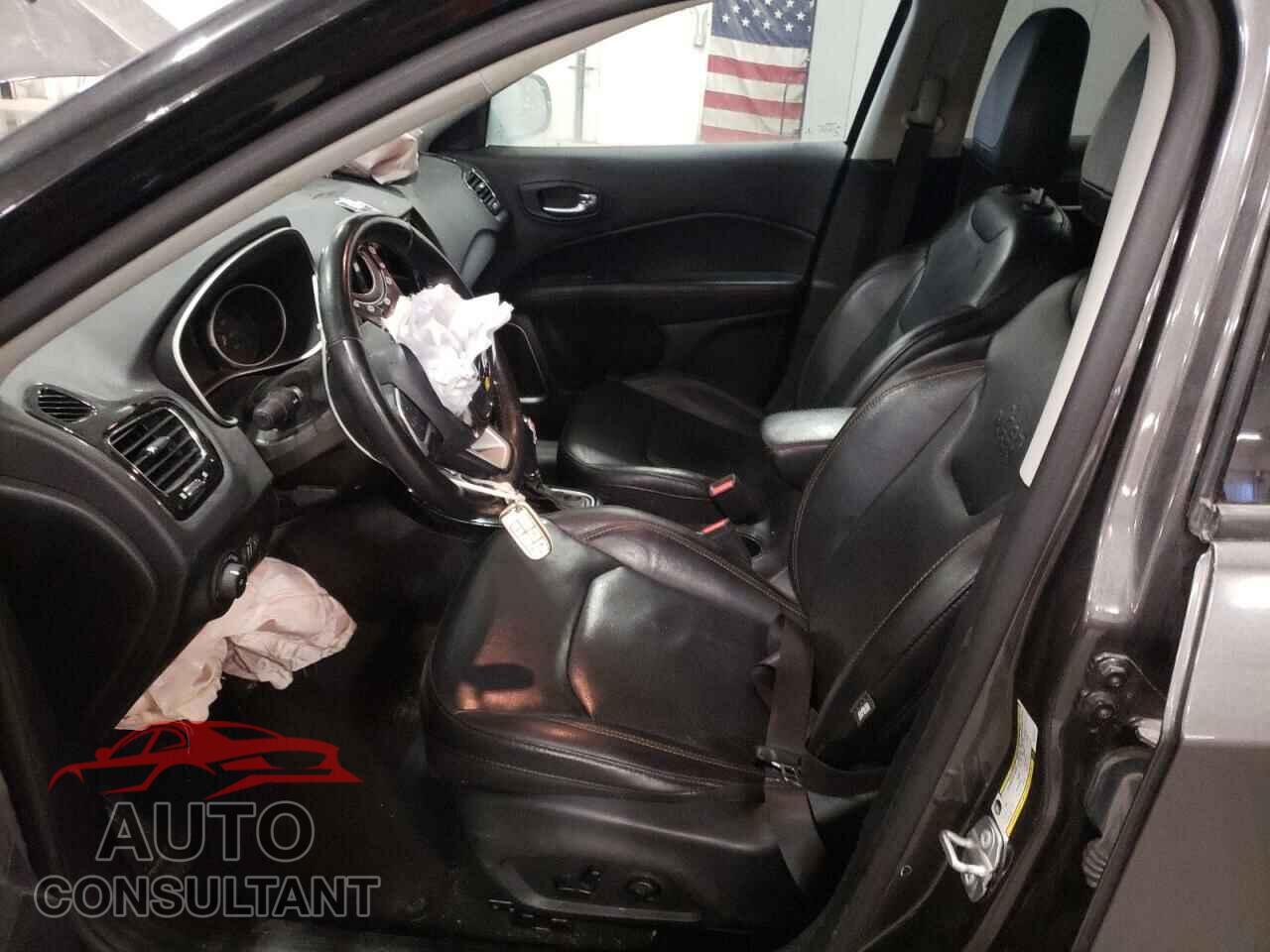 JEEP COMPASS 2019 - 3C4NJDCBXKT741379