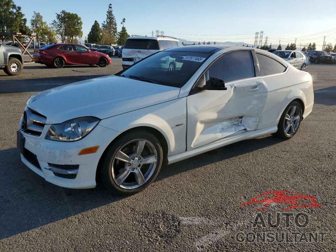 MERCEDES-BENZ C-CLASS 2012 - WDDGJ4HB4CF784196