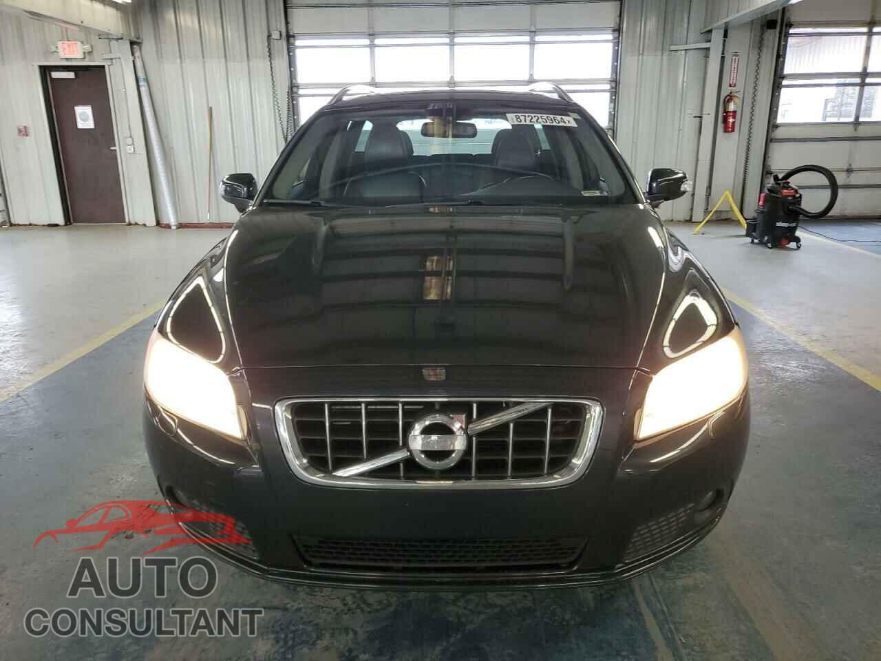 VOLVO V70 2010 - YV1982BW7A1141327