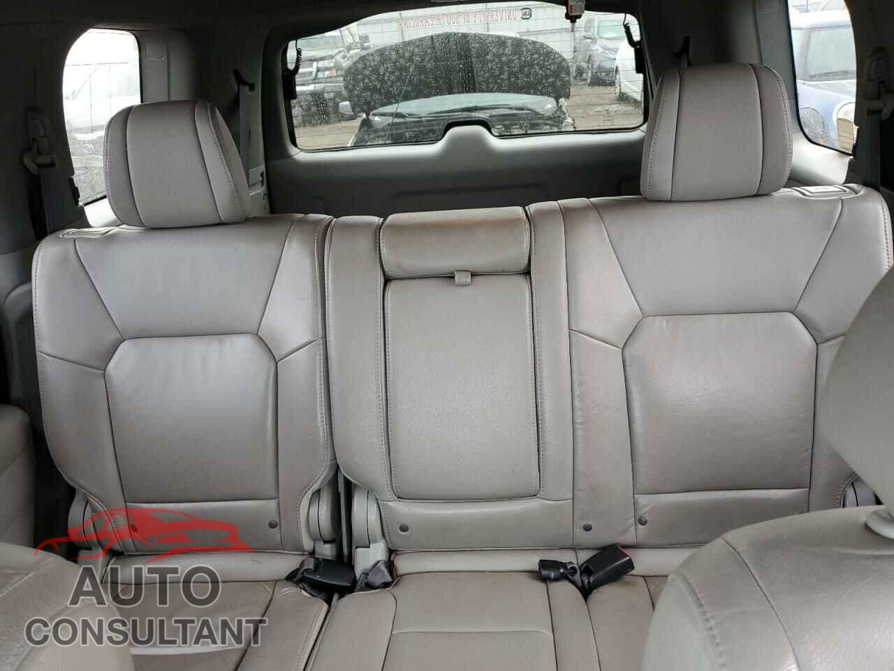 HONDA PILOT 2012 - 5FNYF4H58CB022066