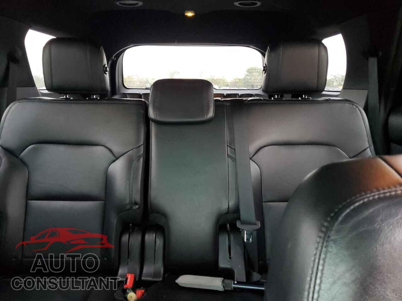 FORD EXPLORER 2017 - 1FM5K8DH3HGA57712