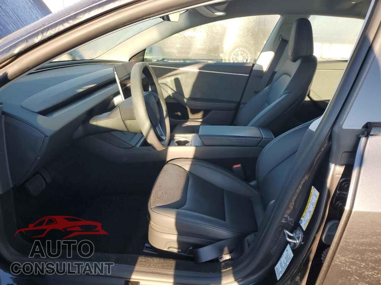 TESLA MODEL 3 2024 - 5YJ3E1EBXRF800608