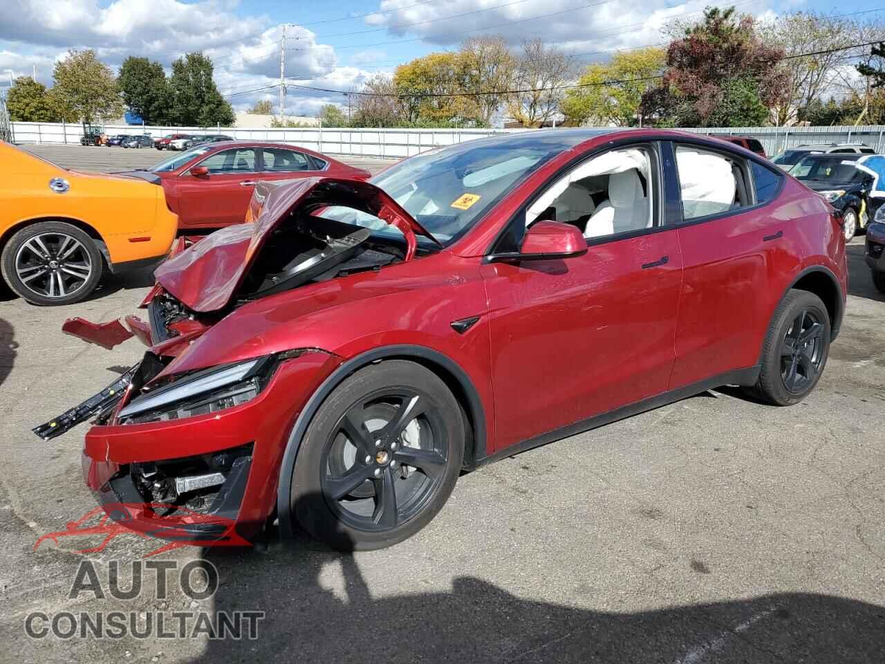 TESLA MODEL Y 2026 - 7SAYGDEE5TF410098