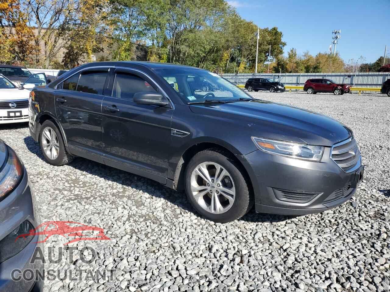 FORD TAURUS 2018 - 1FAHP2D86JG138330