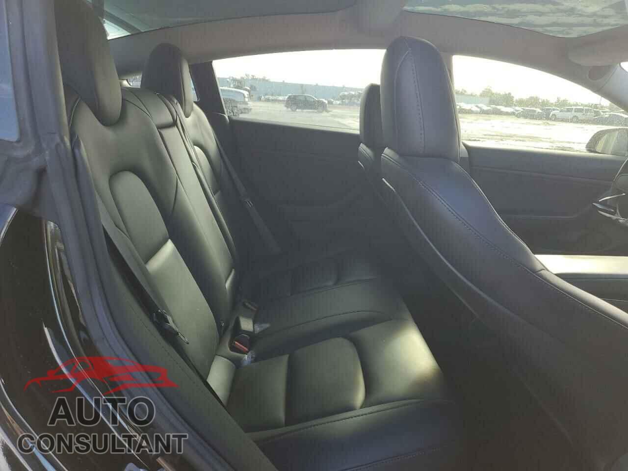 TESLA MODEL 3 2018 - 5YJ3E1EA6JF095625
