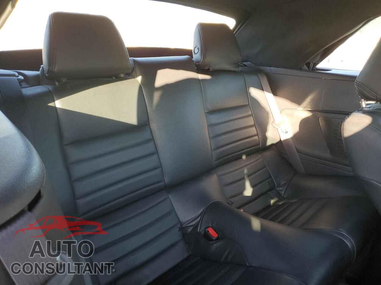 FORD MUSTANG 2014 - 1ZVBP8FF4E5318564