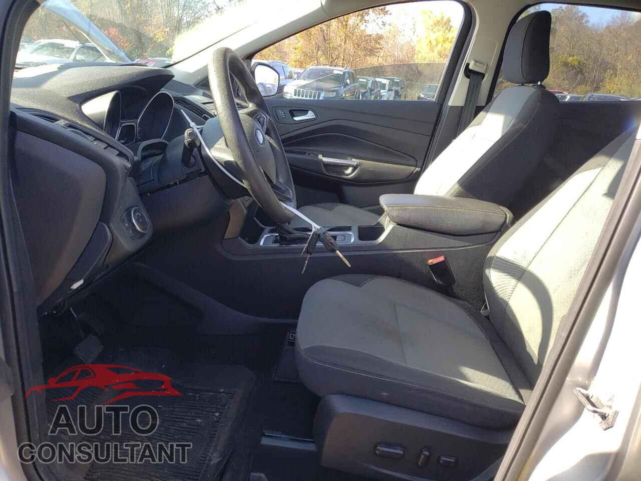 FORD ESCAPE 2018 - 1FMCU9GD4JUA75143