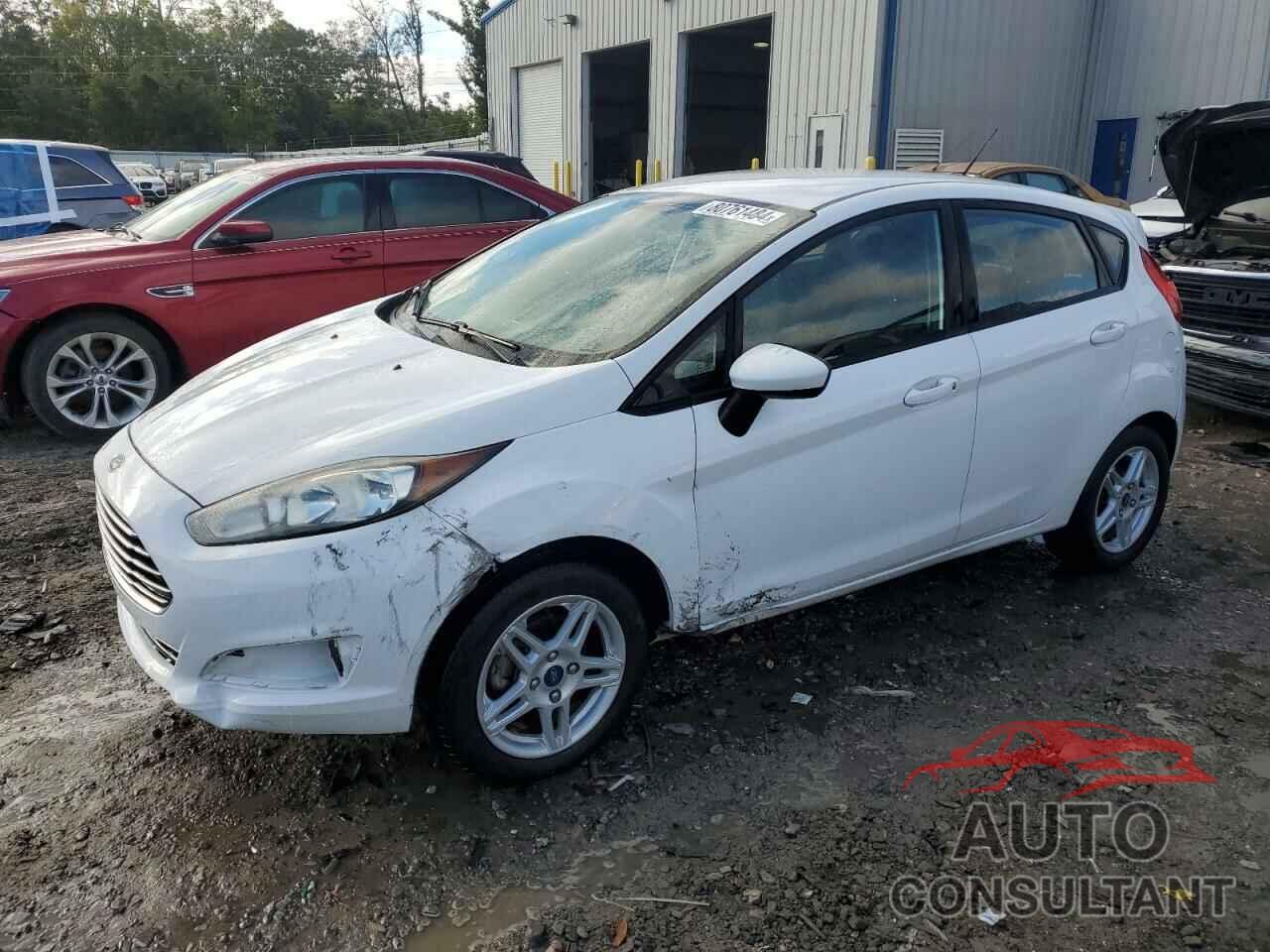 FORD FIESTA 2018 - 3FADP4EJ3JM122068