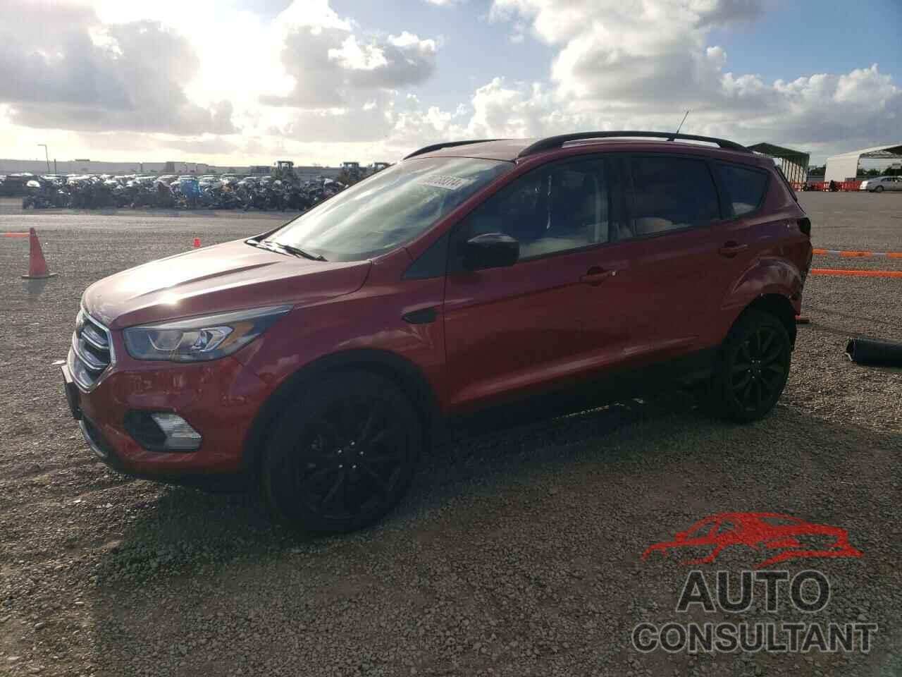 FORD ESCAPE 2019 - 1FMCU0GD6KUC04917