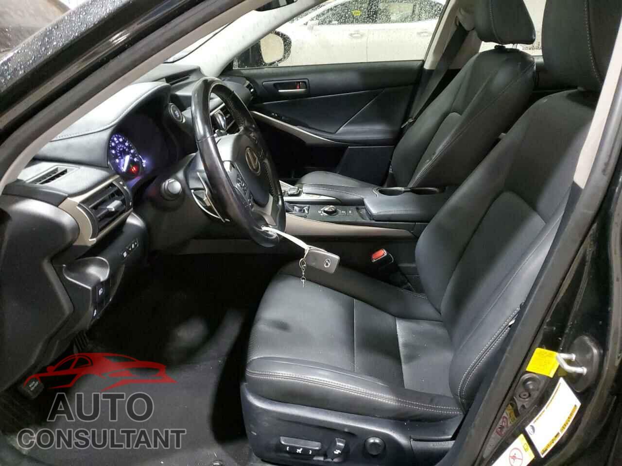 LEXUS IS 2017 - JTHCM1D27H5017538