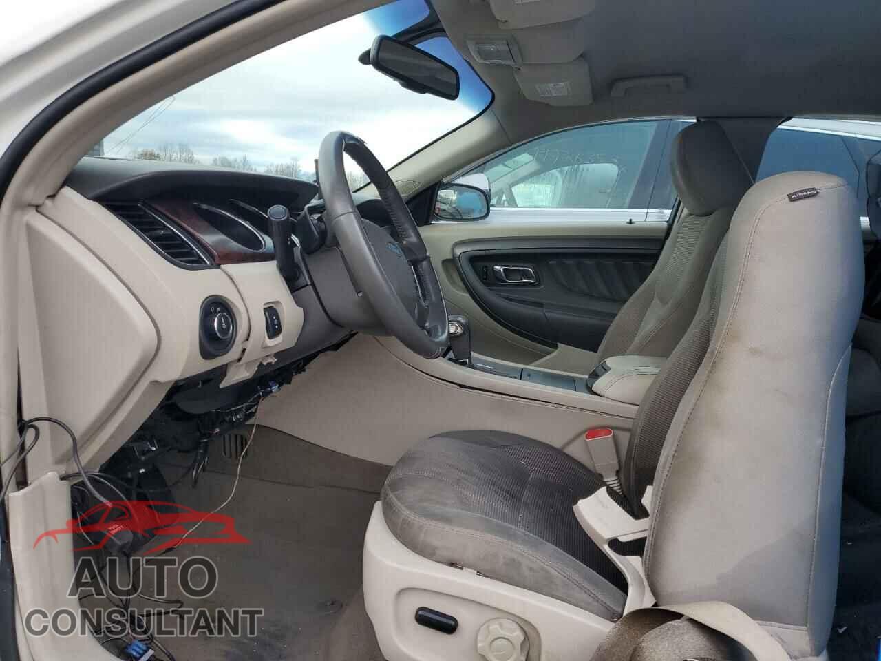 FORD TAURUS 2010 - 1FAHP2EW3AG133115