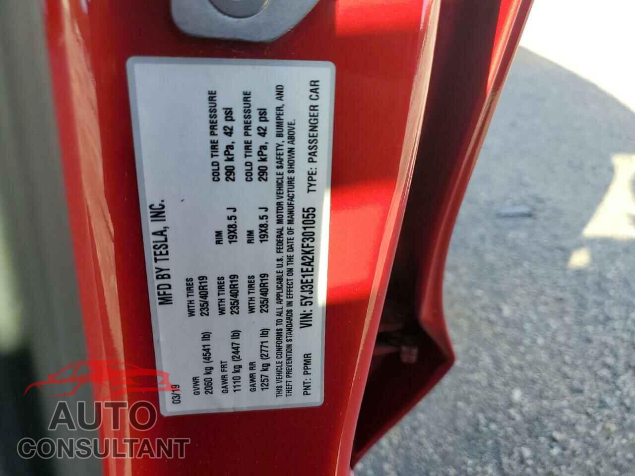 TESLA MODEL 3 2019 - 5YJ3E1EA2KF301055