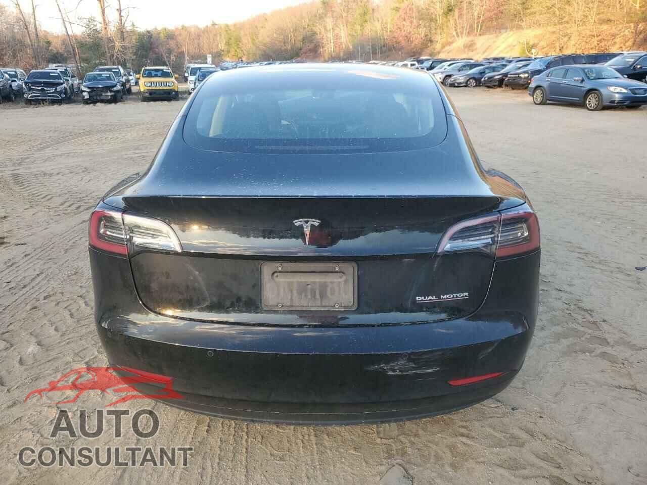TESLA MODEL 3 2019 - 5YJ3E1EB3KF385587