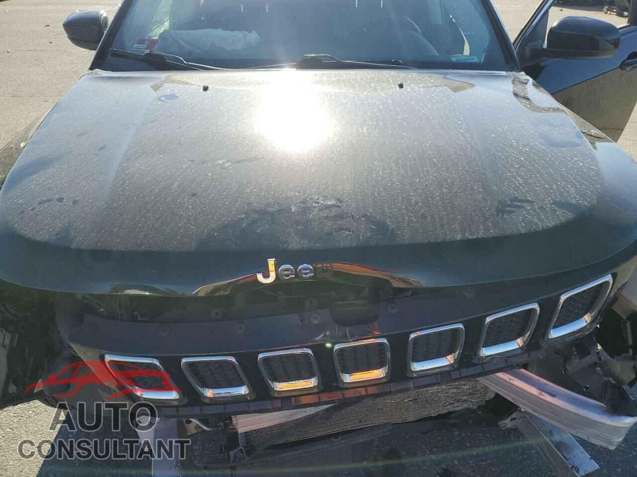 JEEP COMPASS 2020 - 3C4NJDBB9LT125837