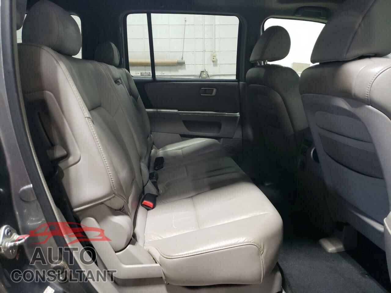 HONDA PILOT 2009 - 5FNYF48599B043677