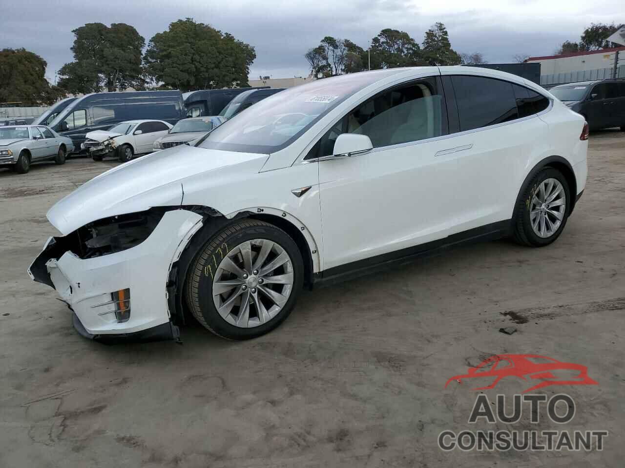 TESLA MODEL X 2018 - 5YJXCBE24JF091028