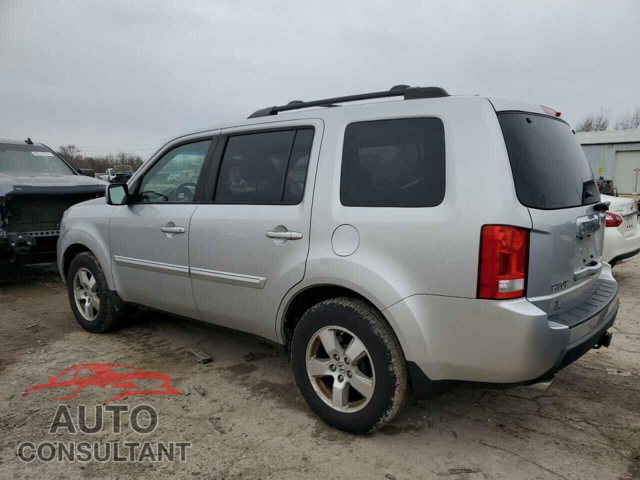 HONDA PILOT 2011 - 5FNYF4H74BB105672