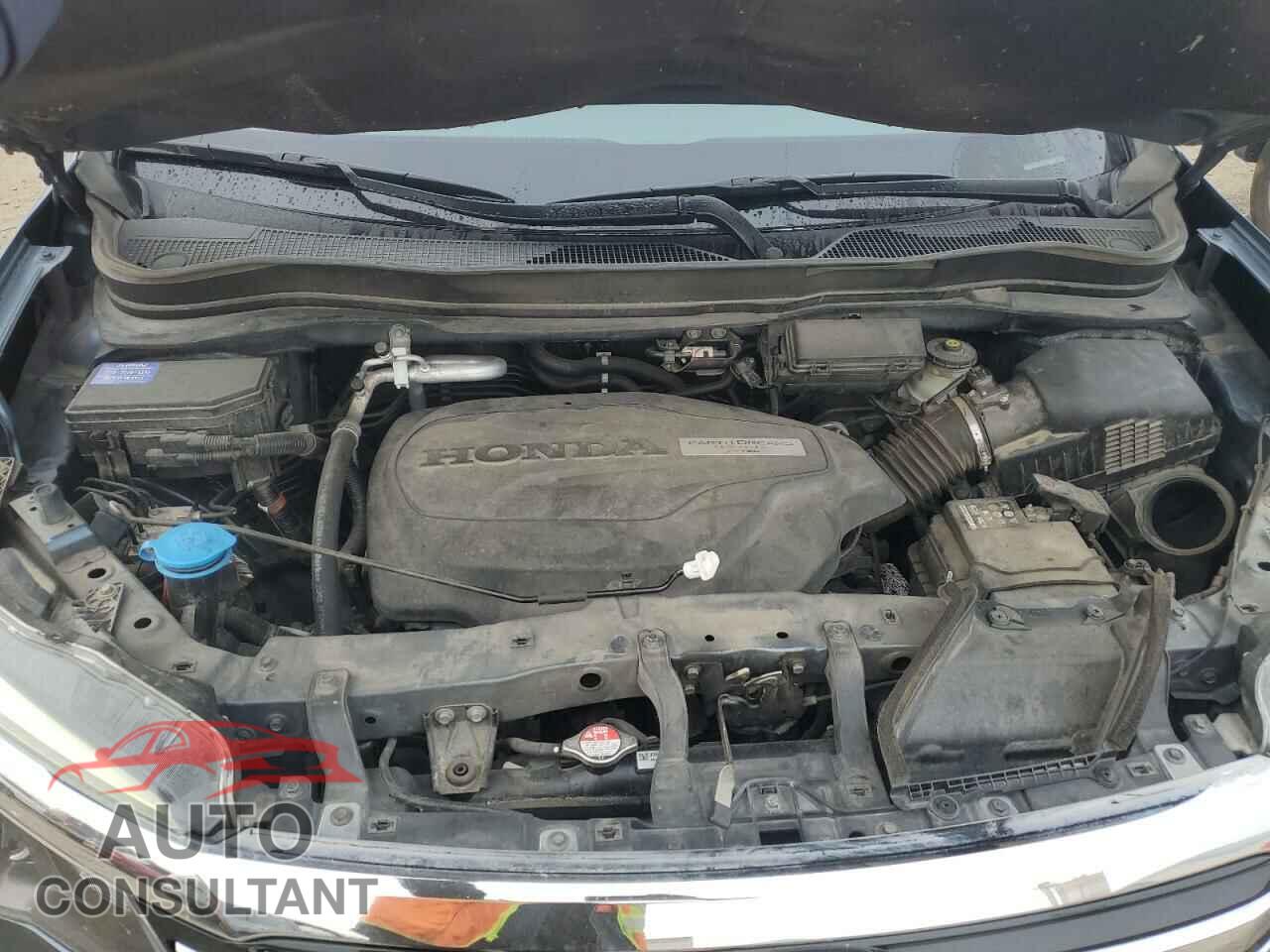 HONDA PILOT 2018 - 5FNYF6H97JB032812