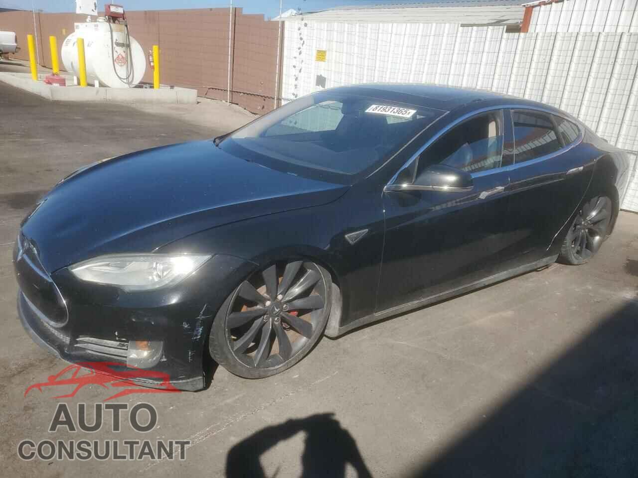 TESLA MODEL S 2013 - 5YJSA1DP1DFP14889