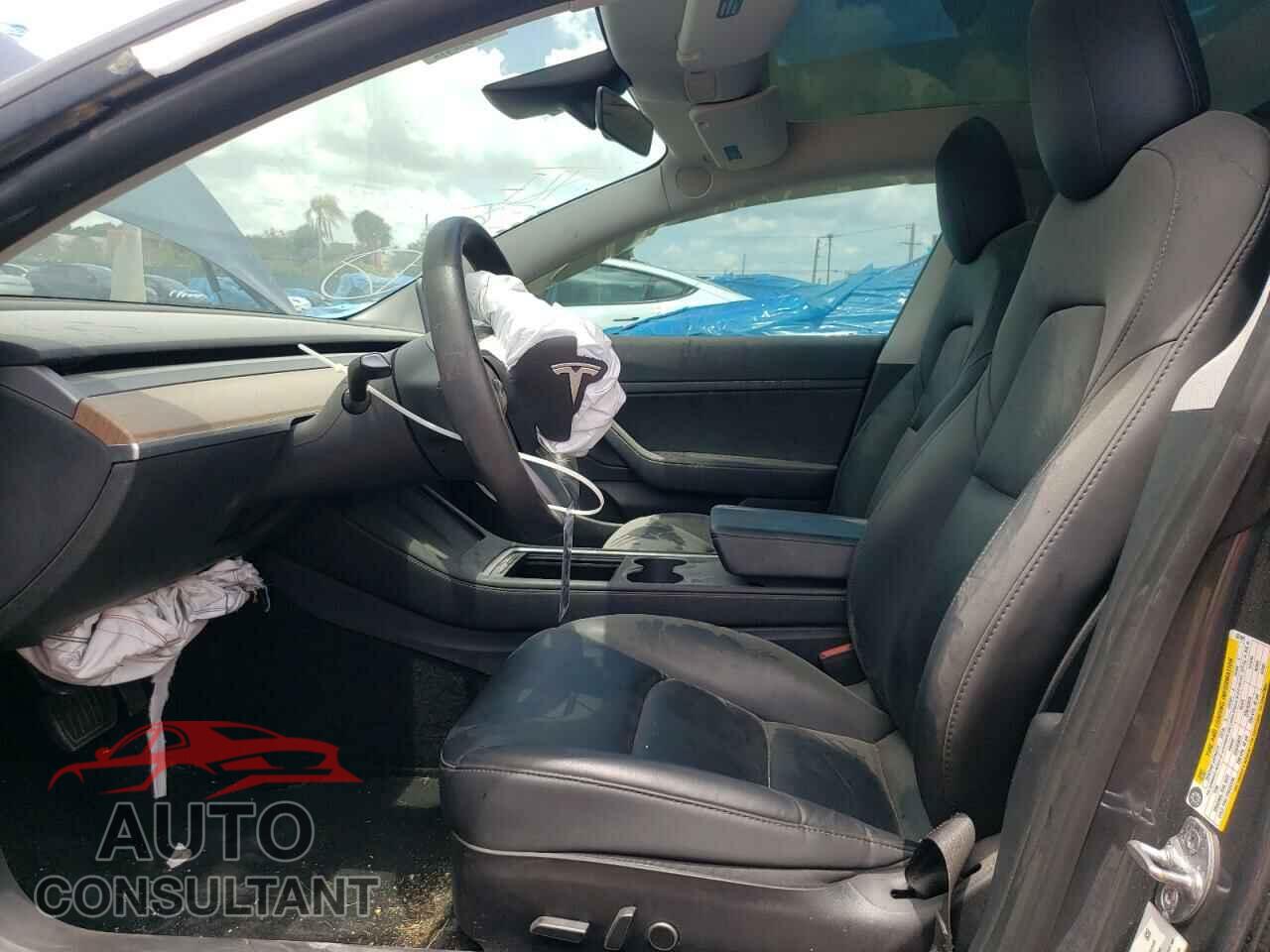 TESLA MODEL 3 2021 - 5YJ3E1EA8MF851685