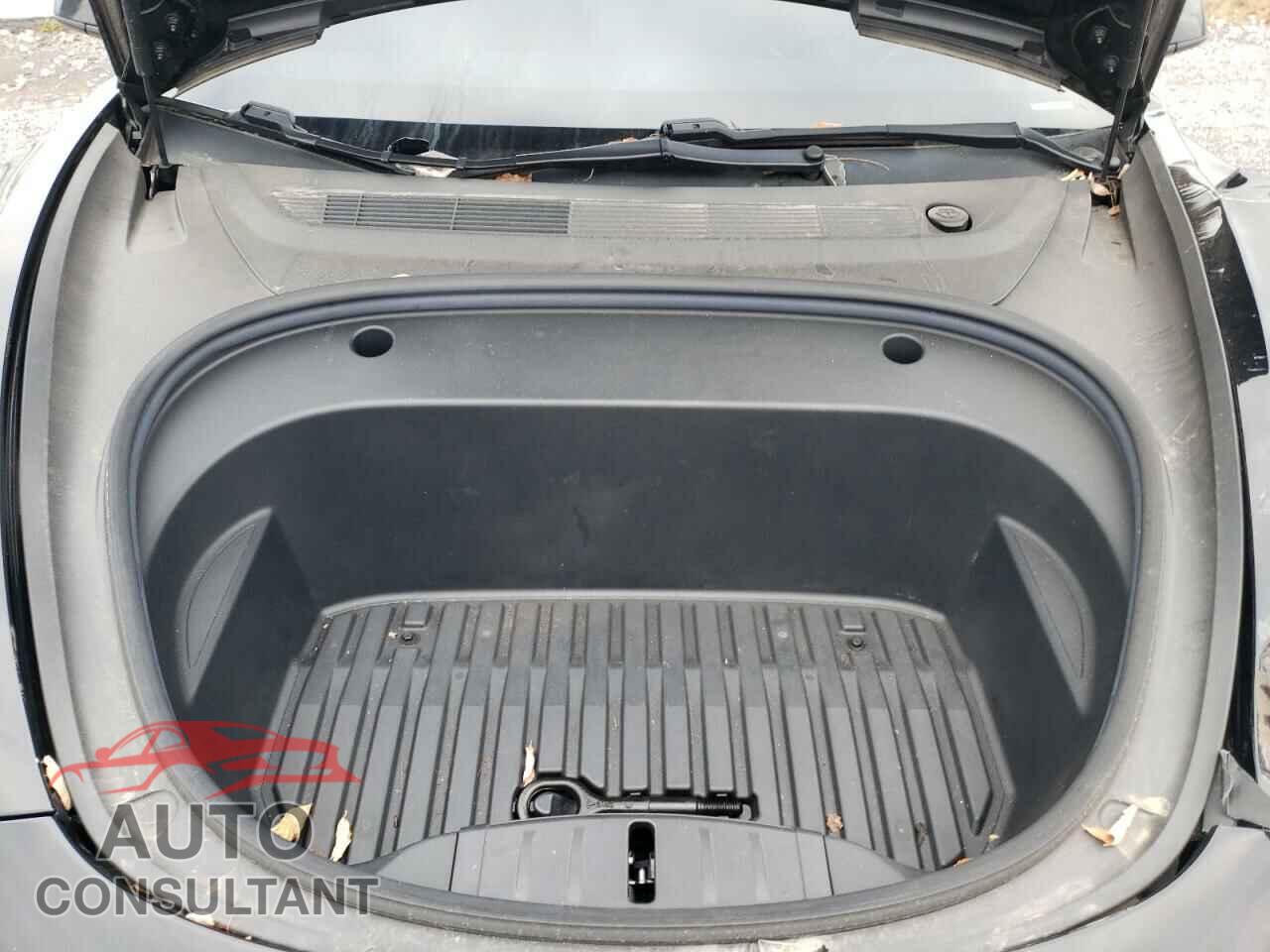 TESLA MODEL 3 2021 - 5YJ3E1EAXMF016073