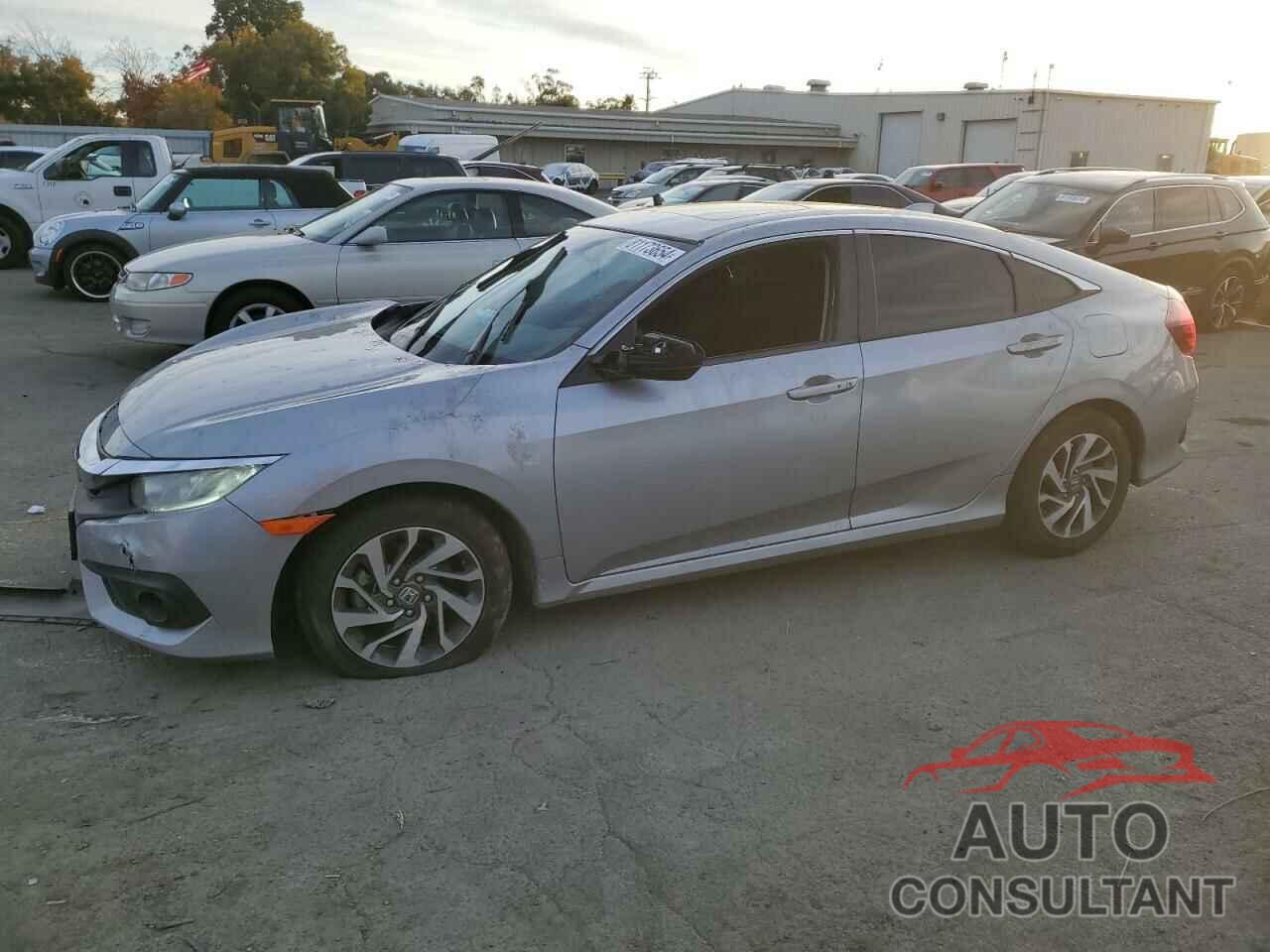 HONDA CIVIC 2018 - 2HGFC2F88JH567422