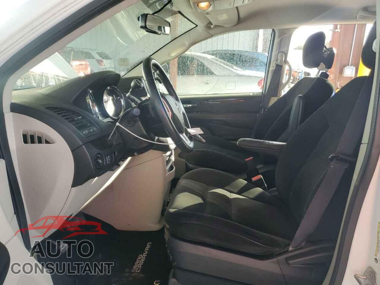 DODGE CARAVAN 2015 - 2C4RDGBG8FR557803