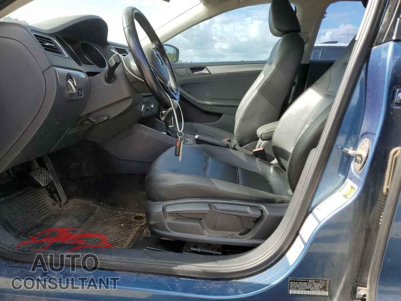 VOLKSWAGEN JETTA 2017 - 3VWDB7AJ1HM219051