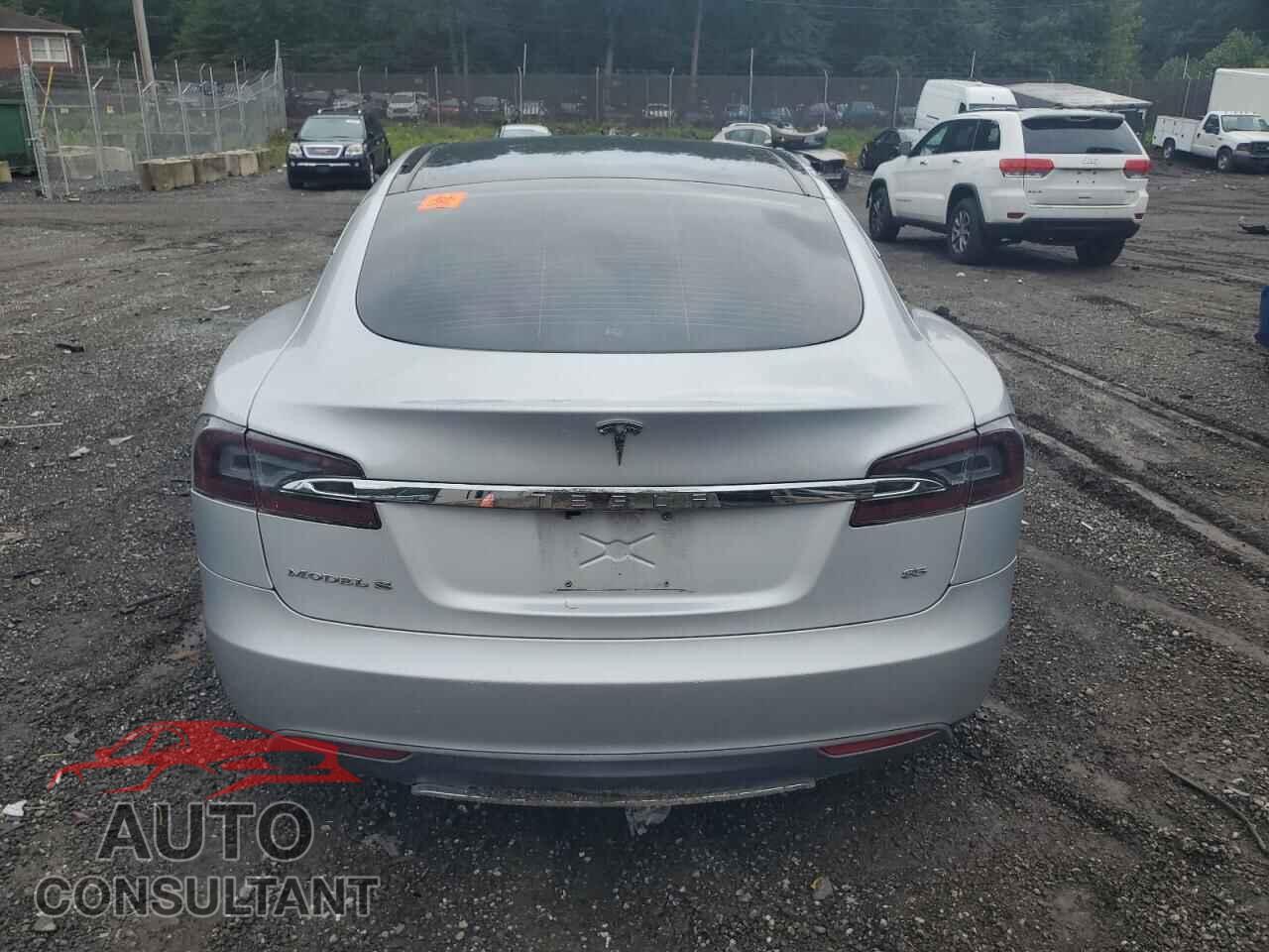 TESLA MODEL S 2013 - 5YJSA1CN5DFP15737