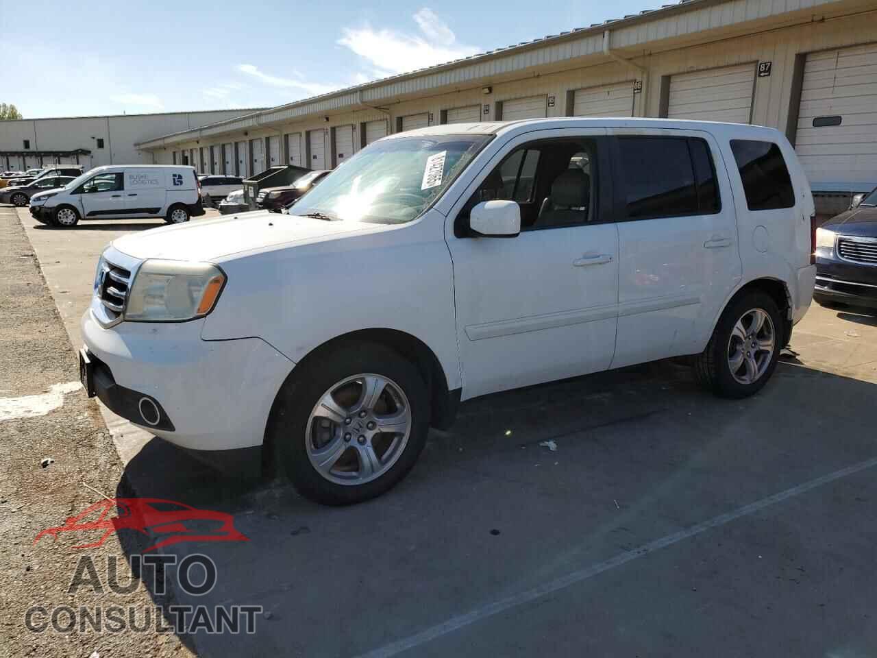 HONDA PILOT 2013 - 5FNYF4H52DB044047