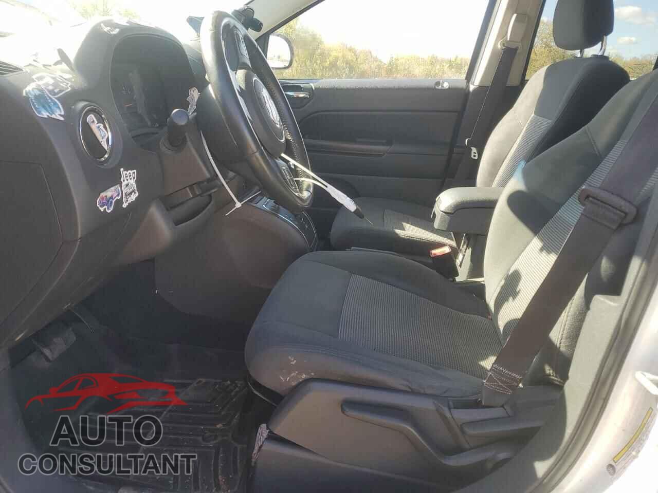 JEEP COMPASS 2011 - 1J4NF1FB7BD155055