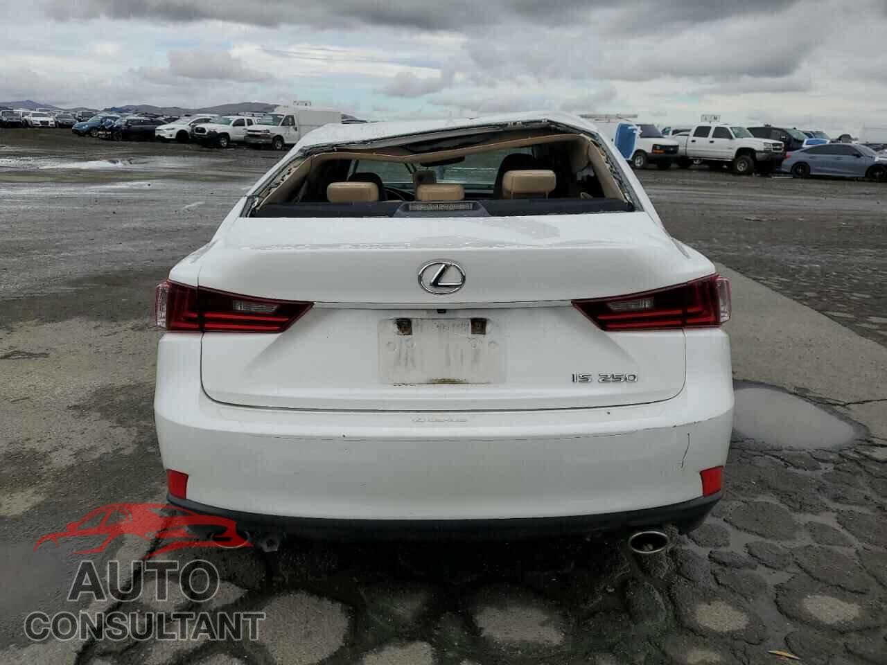 LEXUS IS 2014 - JTHBF1D29E5024766