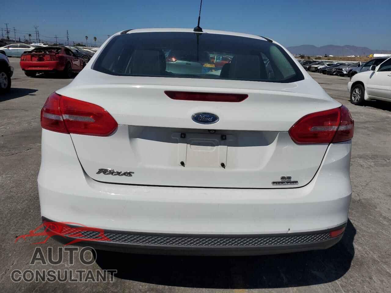FORD FOCUS 2015 - 1FADP3F20FL379733