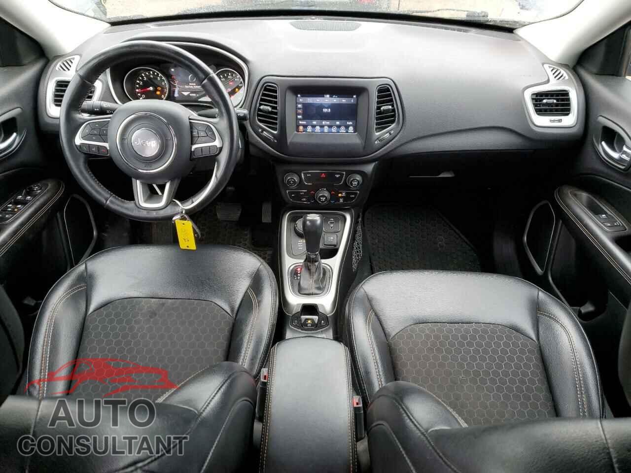 JEEP COMPASS 2018 - 3C4NJDBB5JT453723