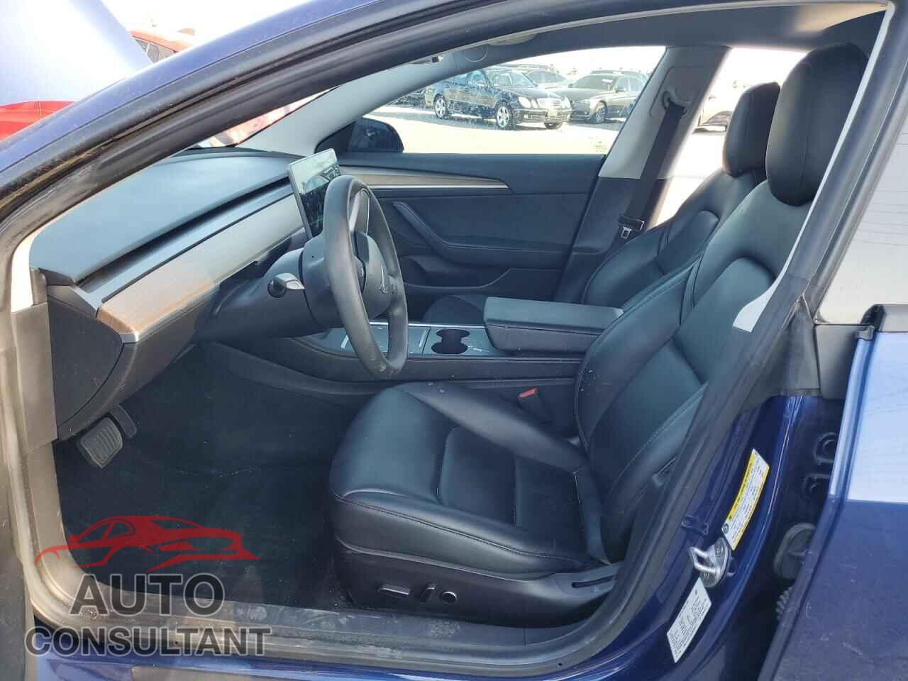 TESLA MODEL 3 2021 - 5YJ3E1EB3MF993127