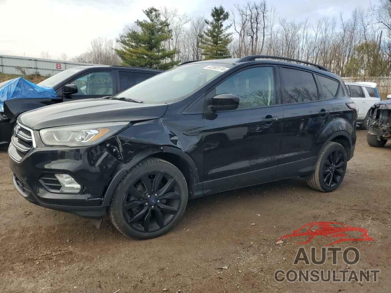 FORD ESCAPE 2017 - 1FMCU9G91HUC86936