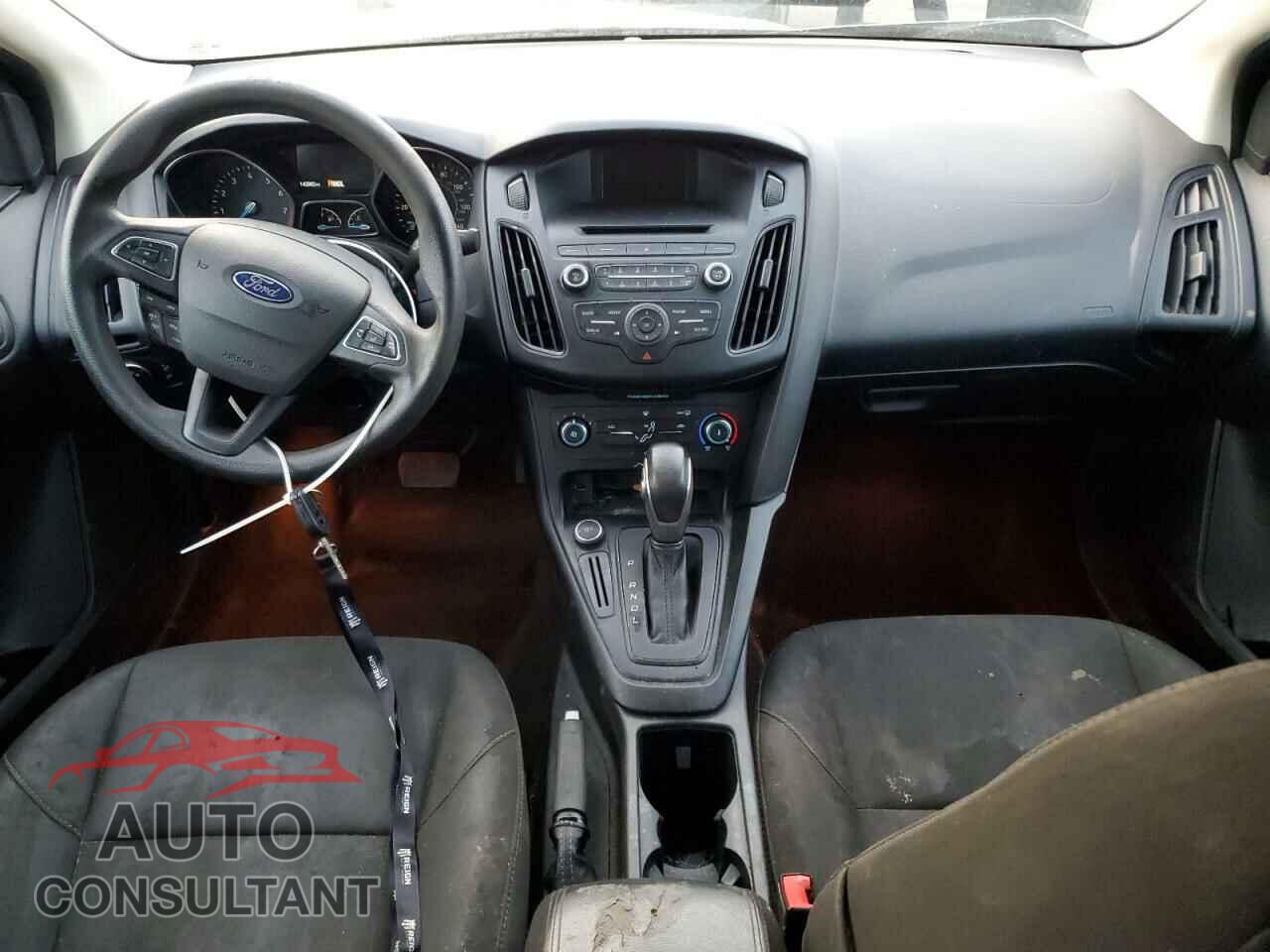 FORD FOCUS 2017 - 1FADP3F28HL315779