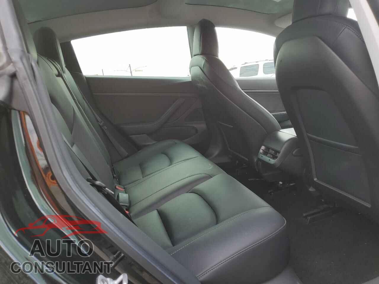 TESLA MODEL 3 2020 - 5YJ3E1EA4LF596905