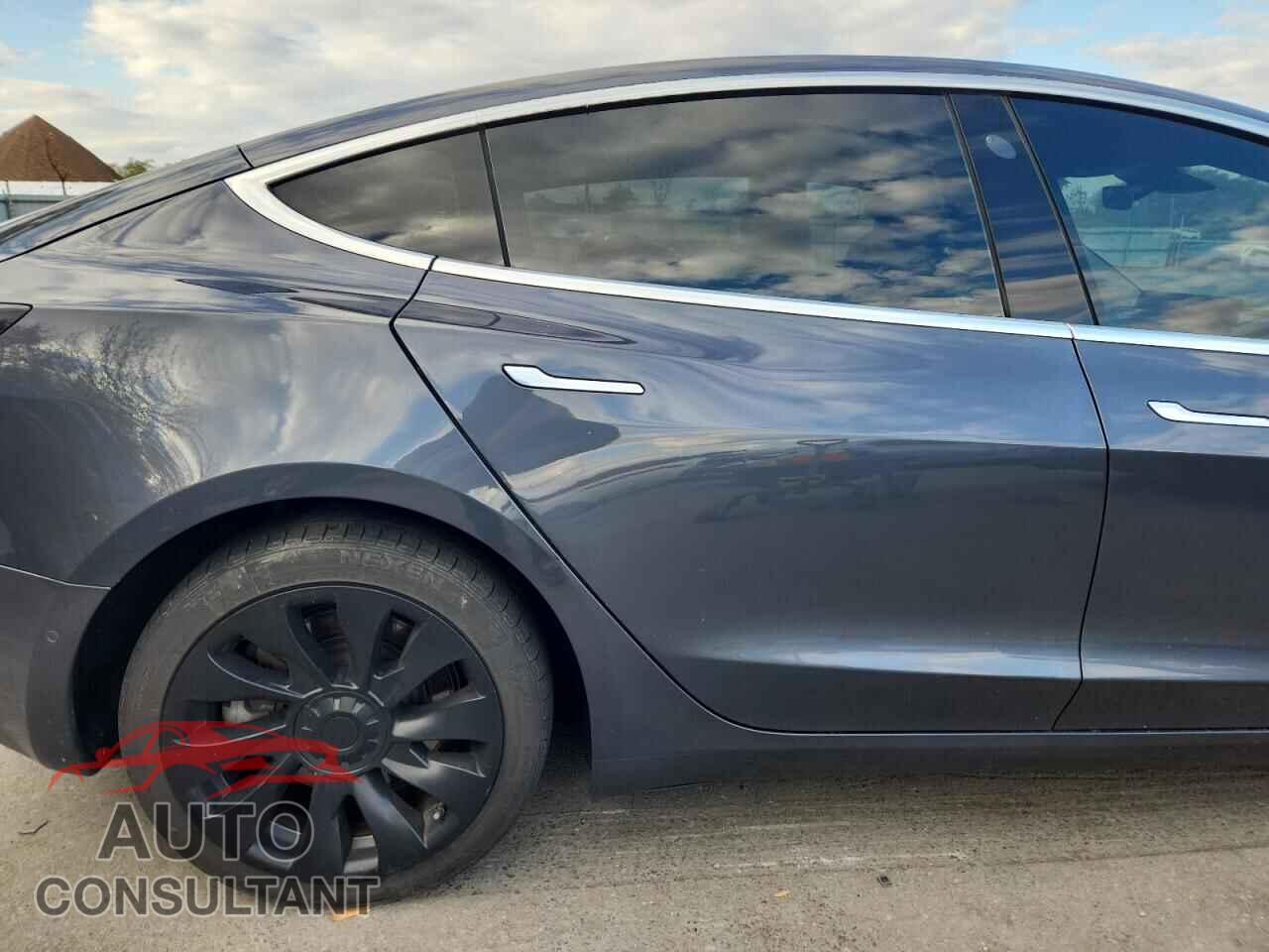 TESLA MODEL 3 2019 - 5YJ3E1EB5KF386403